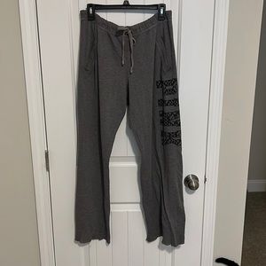 VS pink Boyfriend pants